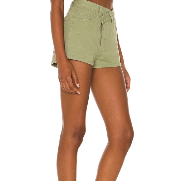 Revolve Superdown Rylan Asymmetrical Shorts - Picture 2 of 9